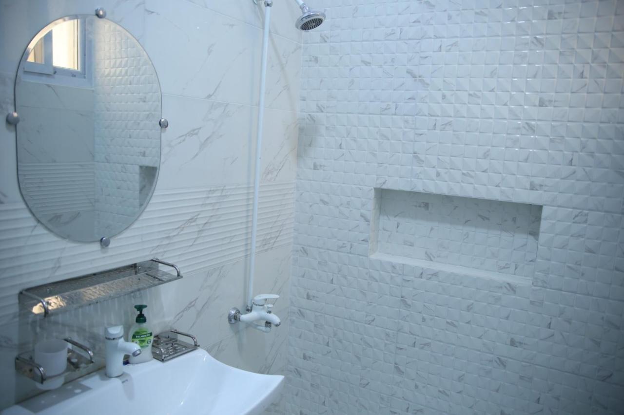 Al Rasheed Apartments Second Floor Apartment Karachi Eksteriør billede