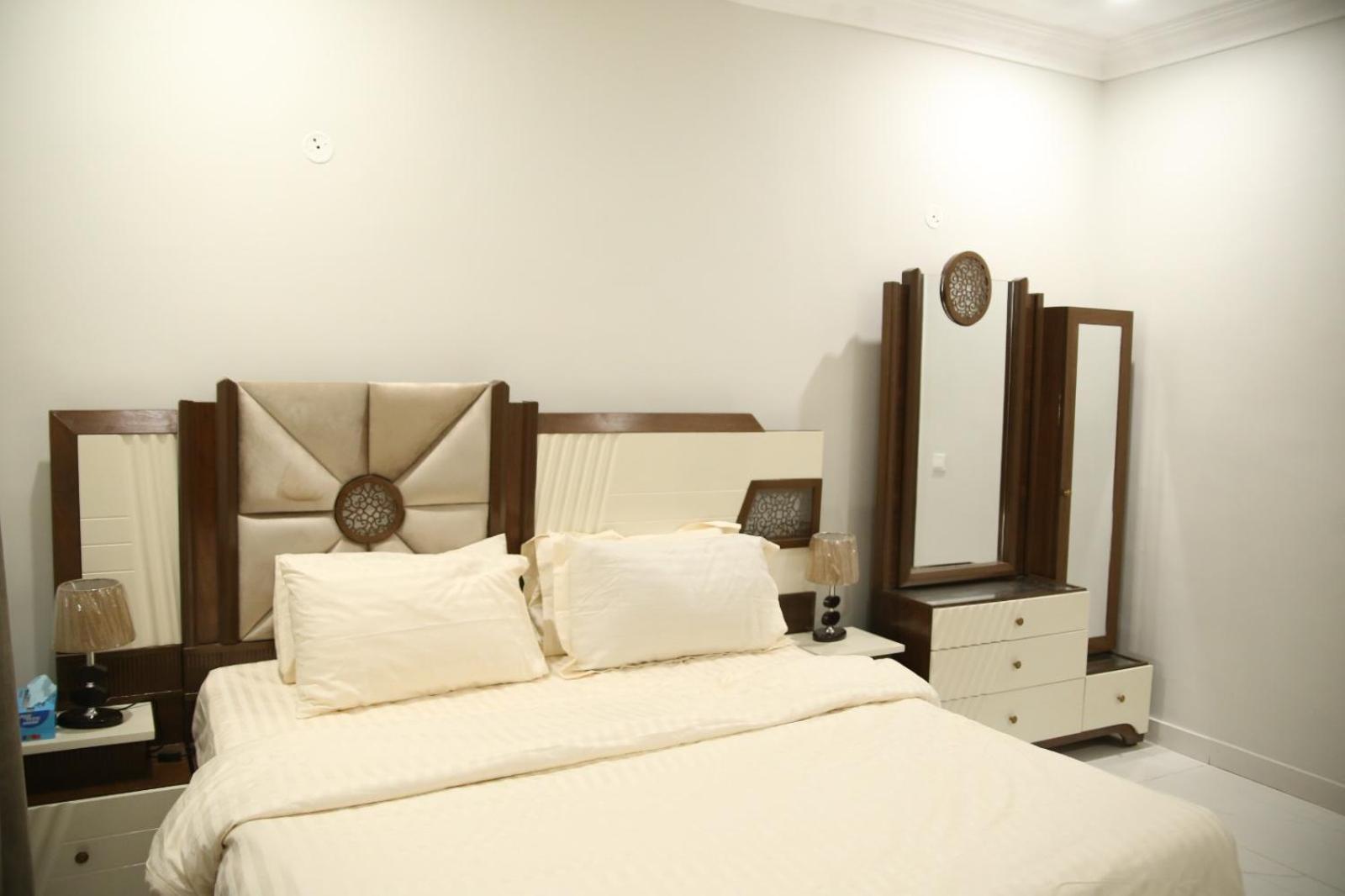 Al Rasheed Apartments Second Floor Apartment Karachi Eksteriør billede