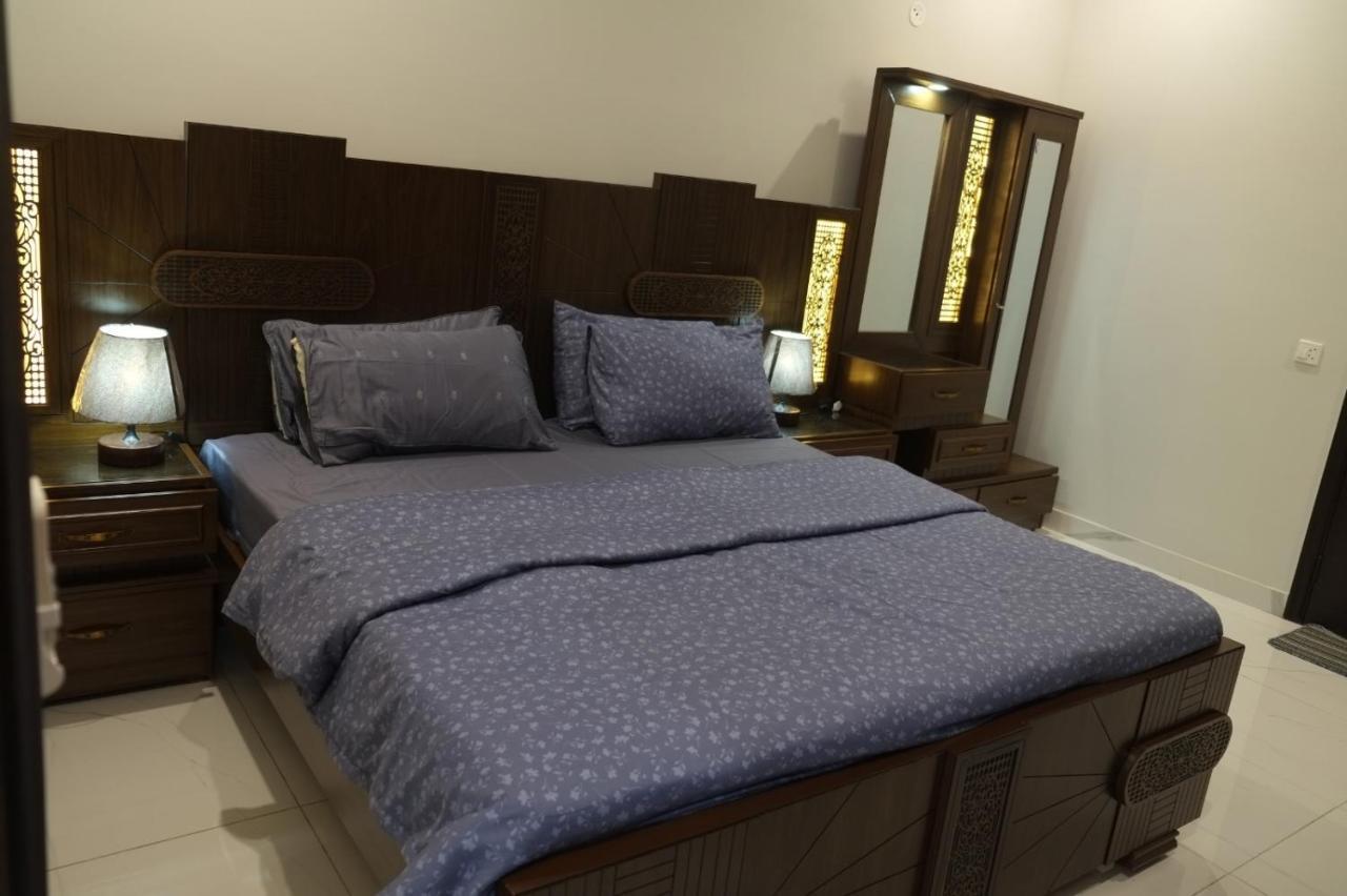 Al Rasheed Apartments Second Floor Apartment Karachi Eksteriør billede